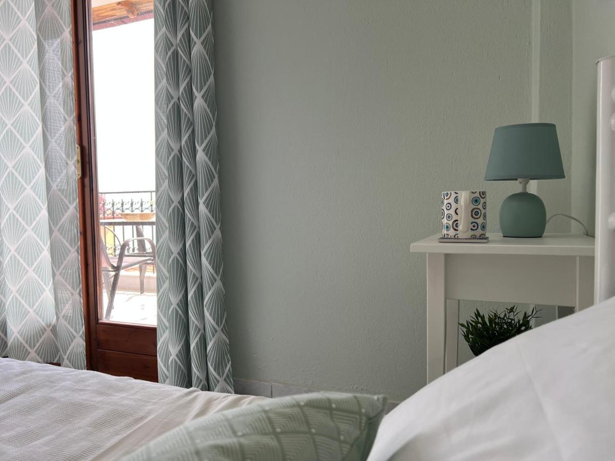 Island Boutique Apartments Pyrgadikia Esterno foto